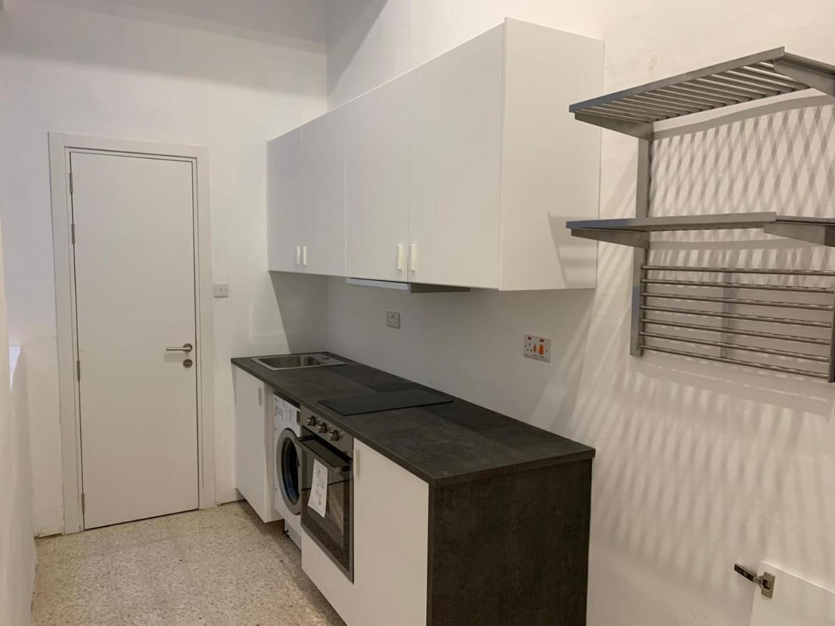 4 Bedroom Apartment In Sliema Near The Sea ภายนอก รูปภาพ
