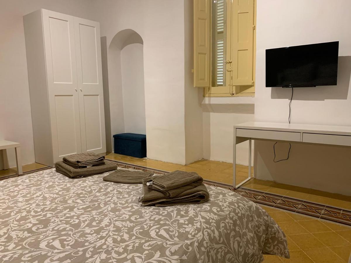 4 Bedroom Apartment In Sliema Near The Sea ภายนอก รูปภาพ